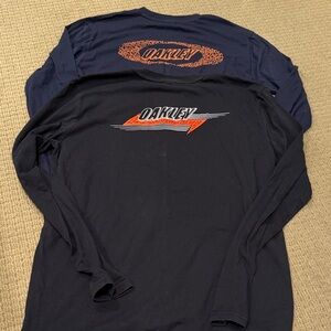 Set of 2 Oakley Men's Navy and Black Long Sleeve Tees size XL both